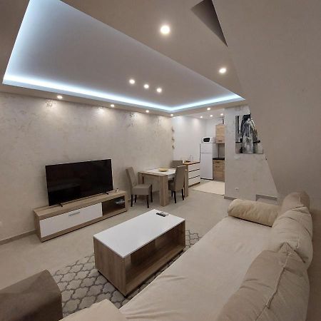 Apartman Lux Jelena Surčin 외부 사진