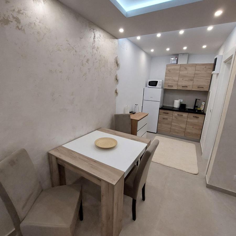 Apartman Lux Jelena Surčin 외부 사진